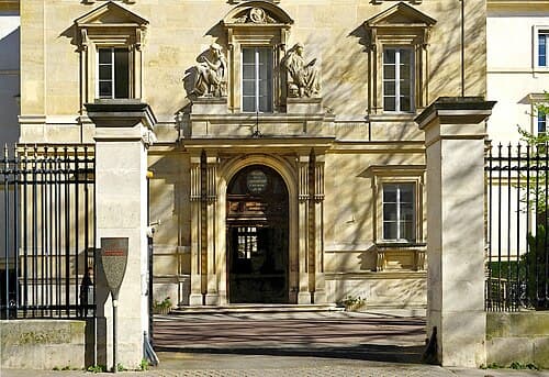 ENS Paris (45 rue Ulm 75005 Paris)